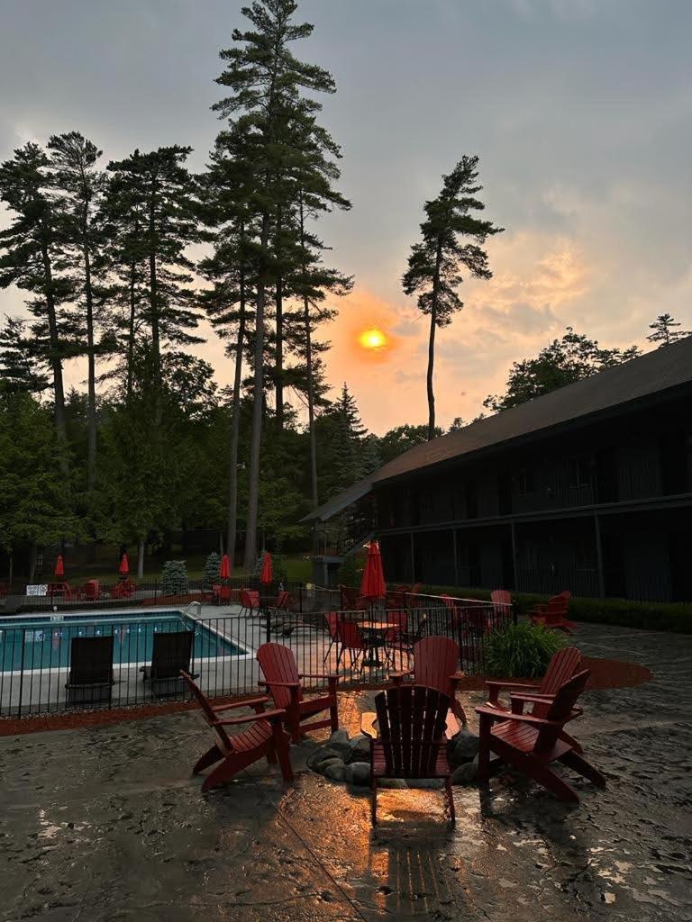 The Stone Gate Resort Лейк Джордж Екстериор снимка